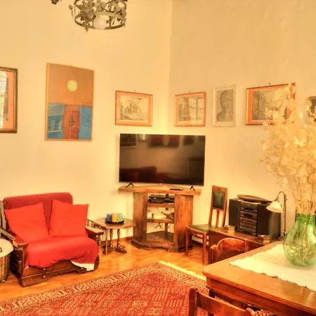 Palazzo Poli Centro Storico Con Vista Panoramica Apartman